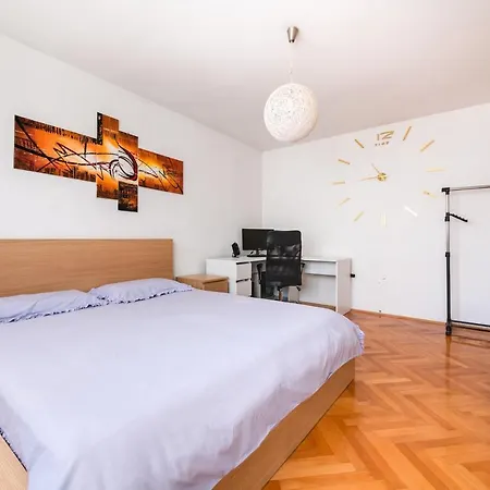 Niksa Apartament *