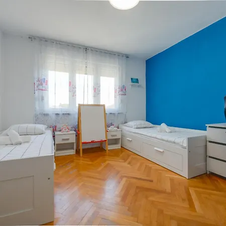 Niksa Apartment *
