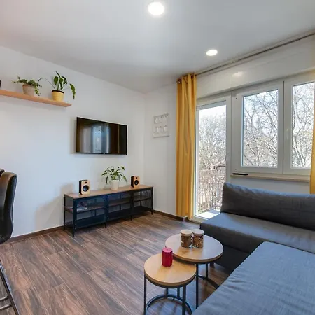 Апартаменты Niksa *